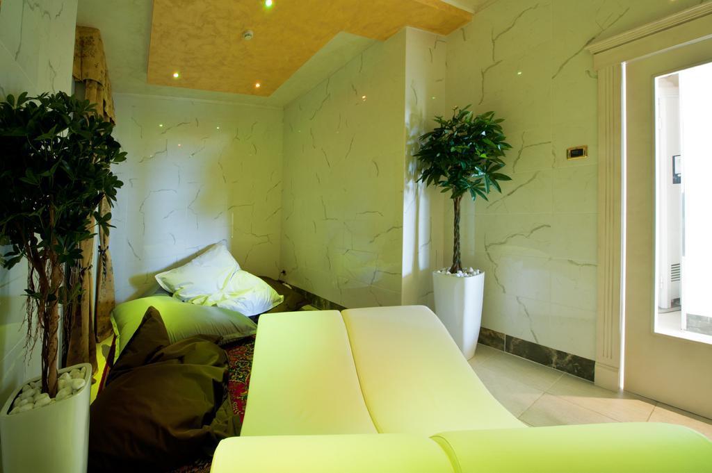 רימיני Hotel Diplomat Palace מראה חיצוני תמונה