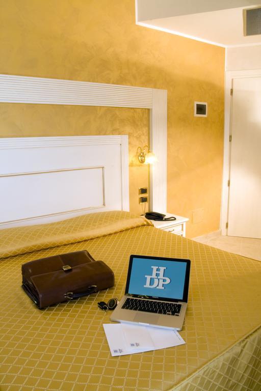 רימיני Hotel Diplomat Palace מראה חיצוני תמונה