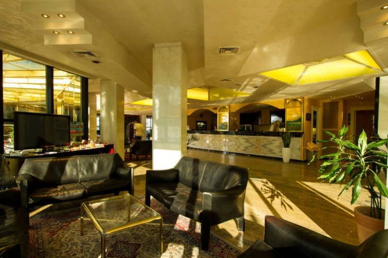 רימיני Hotel Diplomat Palace מראה חיצוני תמונה